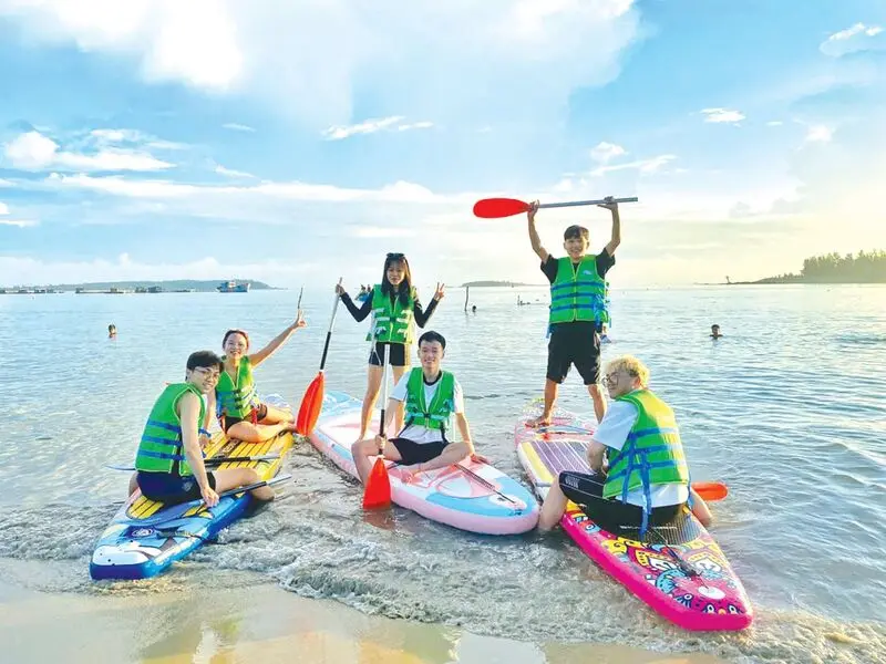 Ch&egrave;o SUP Đ&agrave; Nẵng v&agrave; top 4 địa điểm bạn kh&ocirc;ng n&ecirc;n bỏ lỡ năm 2026 3