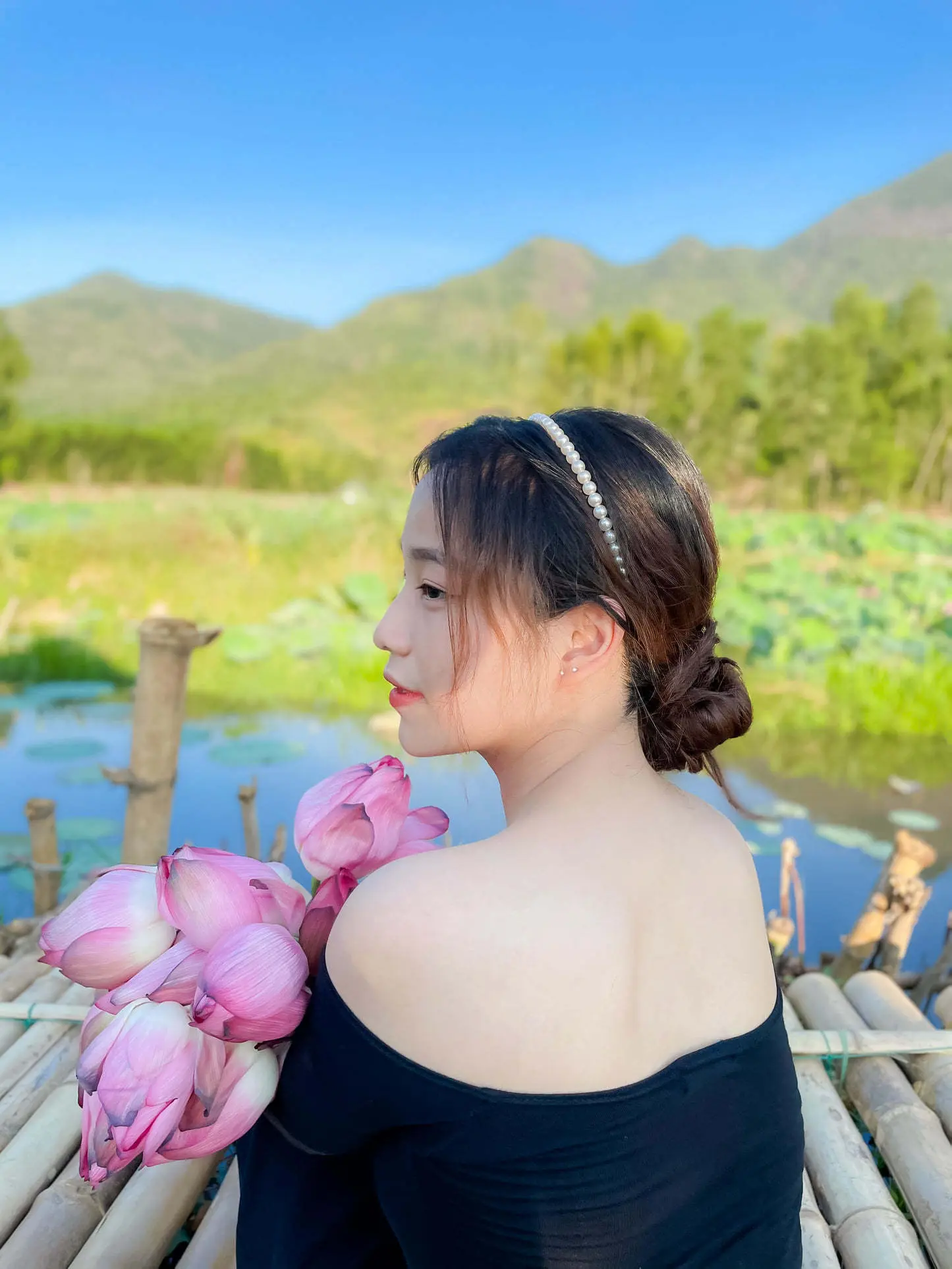 Chi&ecirc;m ngưỡng vẻ đẹp kh&oacute; cưỡng của Đầm Sen Tr&agrave; L&yacute; 7