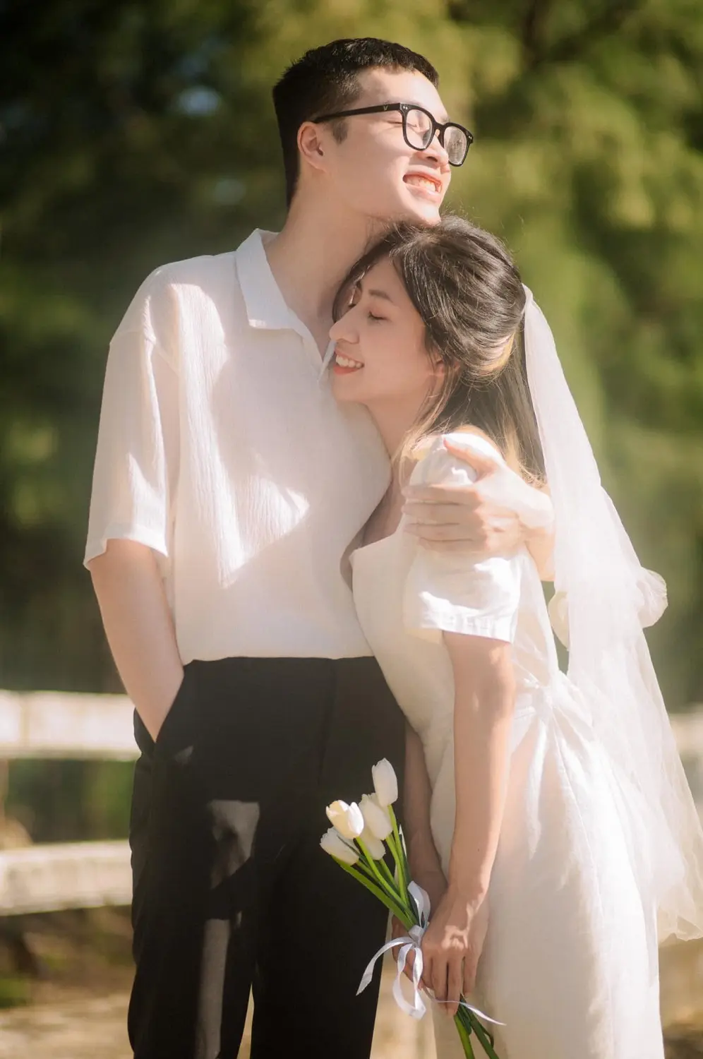 Về đ&acirc;y, m&igrave;nh c&ugrave;ng nhau l&agrave;m n&ecirc;n album t&igrave;nh y&ecirc;u tại con đường th&ocirc;ng Đ&agrave; Nẵng 7