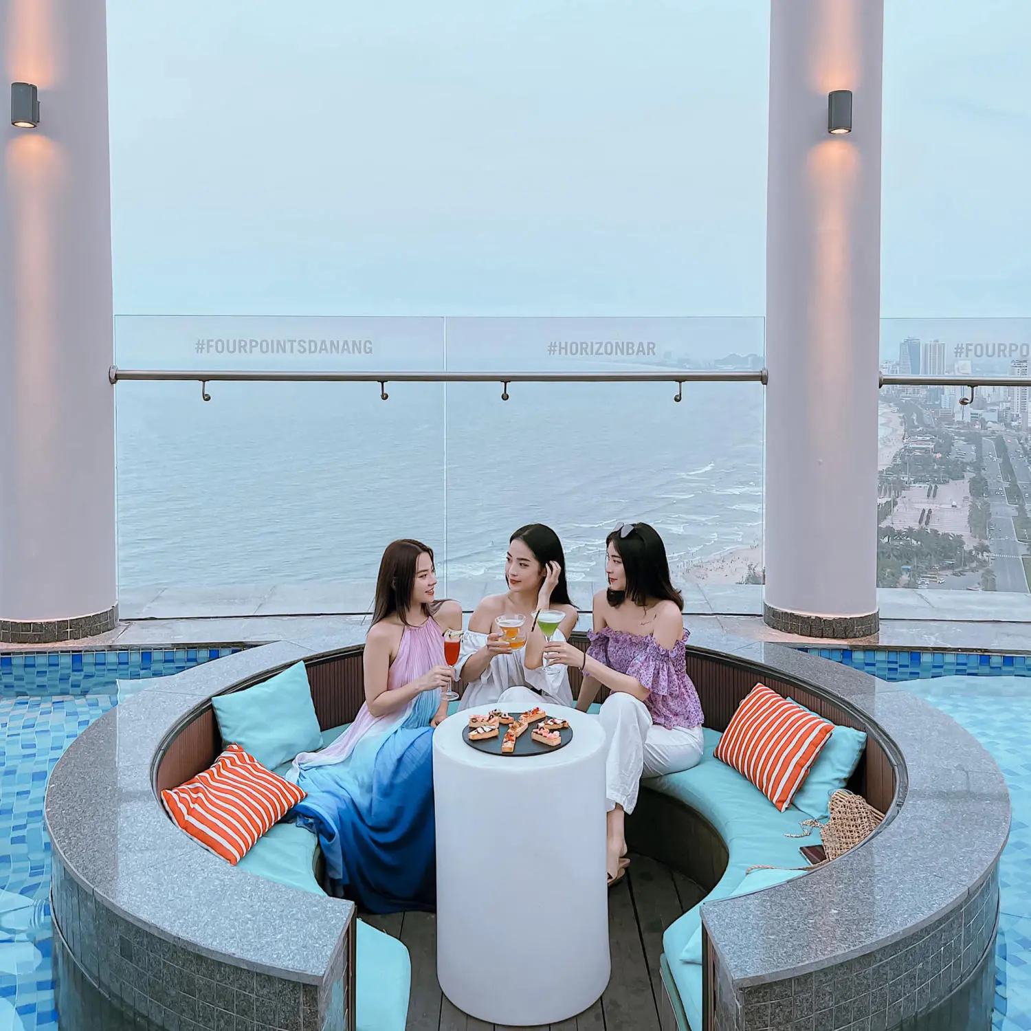 Cùng Nàng thơ Tạ Xuân Hương review du lịch Đà Nẵng