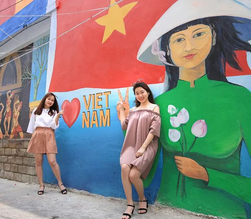Lạc bước vào làng Bích họa Đà Nẵng, thiên đường check-in đầy màu sắc