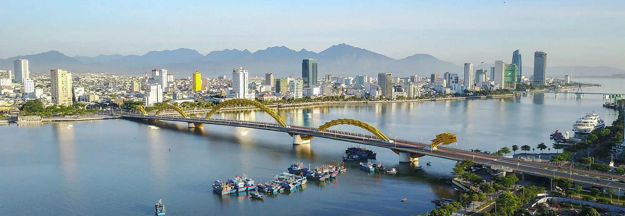 Những cây cầu Đà Nẵng sở hữu lối thiết kế ấn tượng nhất