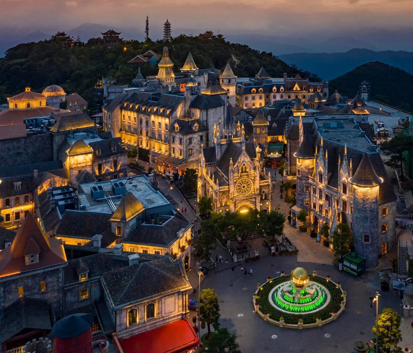 Lịch tr&igrave;nh kh&aacute;m ph&aacute; B&agrave; N&agrave; Hills tự t&uacute;c trong 1 ng&agrave;y 2