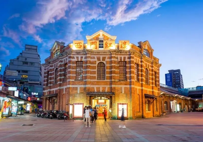 Chinh phục chợ đêm Ximending và khám phá thiên đường ẩm thực xứ Đài 6