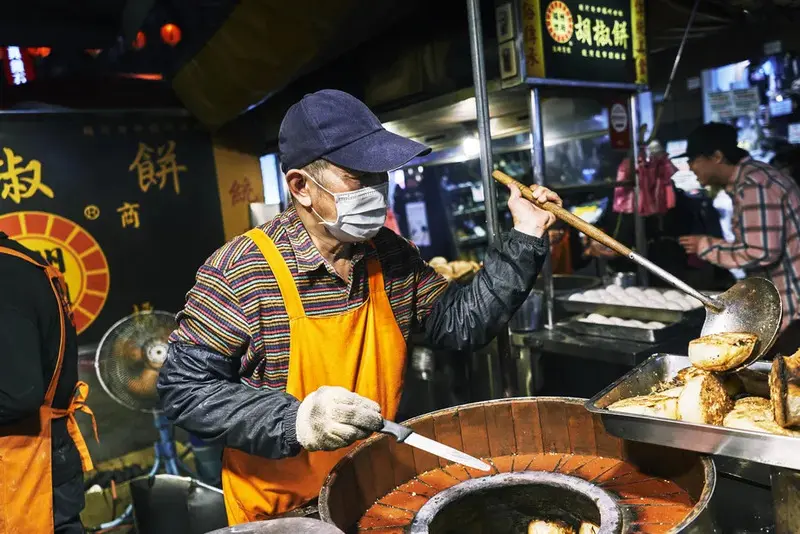 Chợ đ&ecirc;m Raohe trung t&acirc;m văn h&oacute;a v&agrave; hương vị của Đ&agrave;i Bắc 3