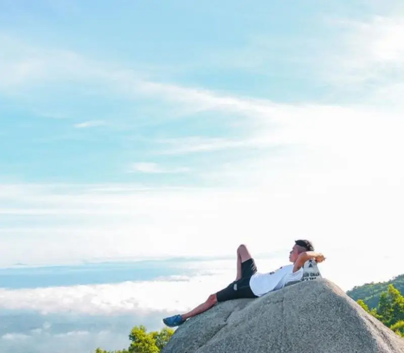 Leo núi Chứa Chan nơi sắc trời Đồng Nai rực rỡ trước tầm mắt