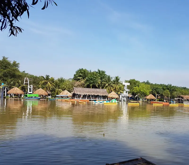 Về với miệt vườn thơ mộng, khám phá khu du lịch Bằng Lăng Tím