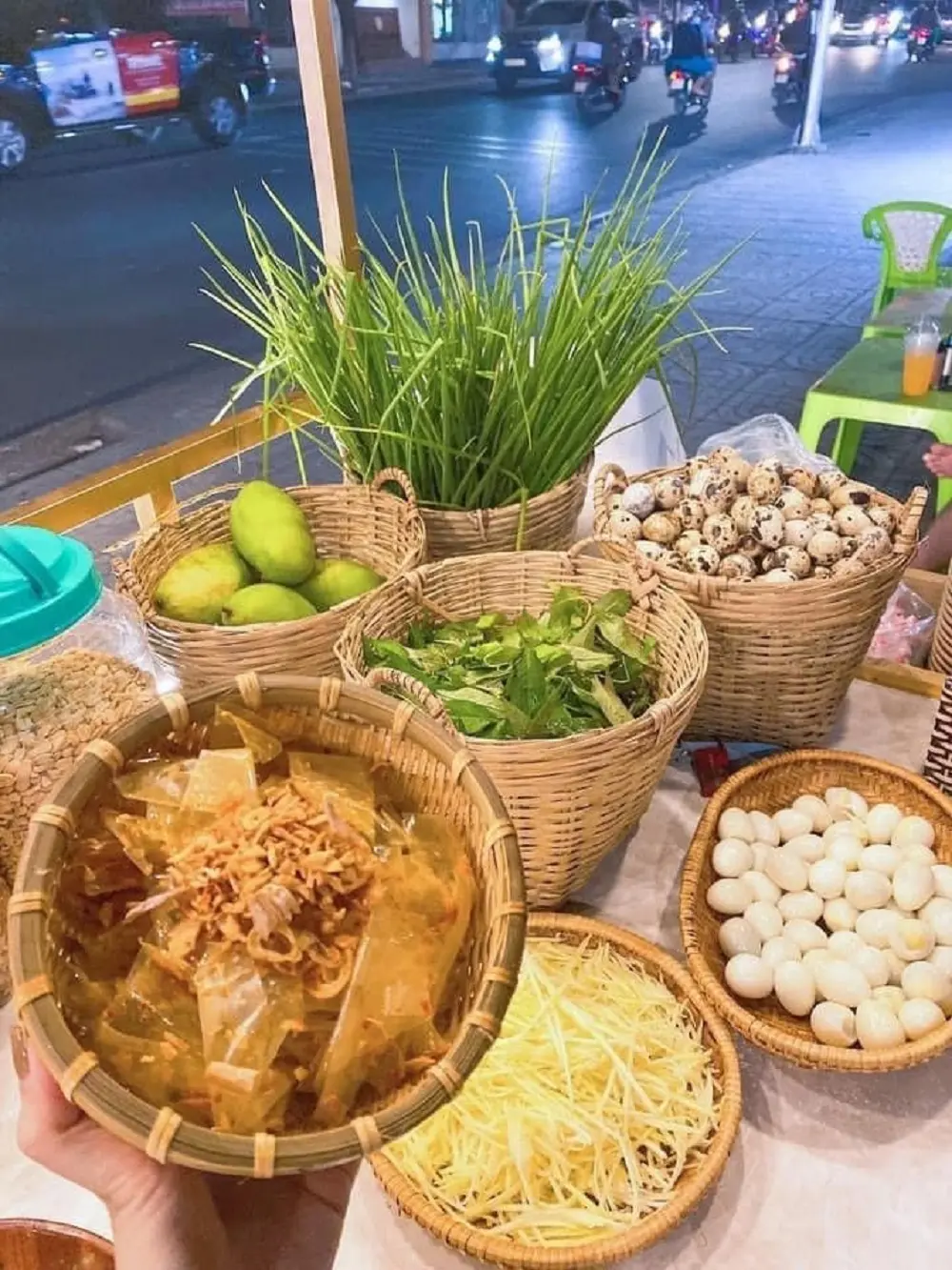 B&aacute;nh tr&aacute;ng ZoZo, qu&aacute;n ăn vặt nức tiếng tại Gia Lai 3