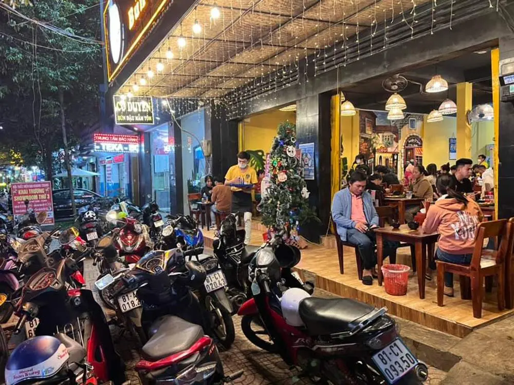 B&uacute;n đậu mắm t&ocirc;m c&ocirc; Duy&ecirc;n, chuỗi nh&agrave; h&agrave;ng ẩm thực nổi tiếng ở Pleiku 5