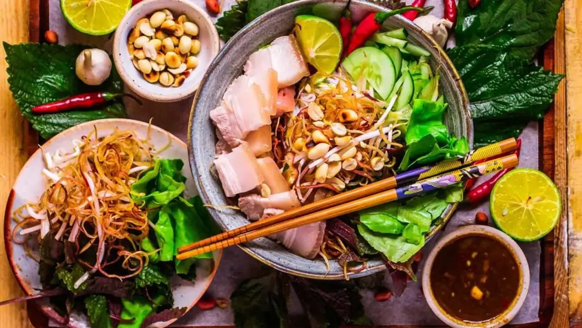 B&uacute;n mắm n&ecirc;m Gia Lai, đặc sản lạ vị giữa l&ograve;ng đại ng&agrave;n 6