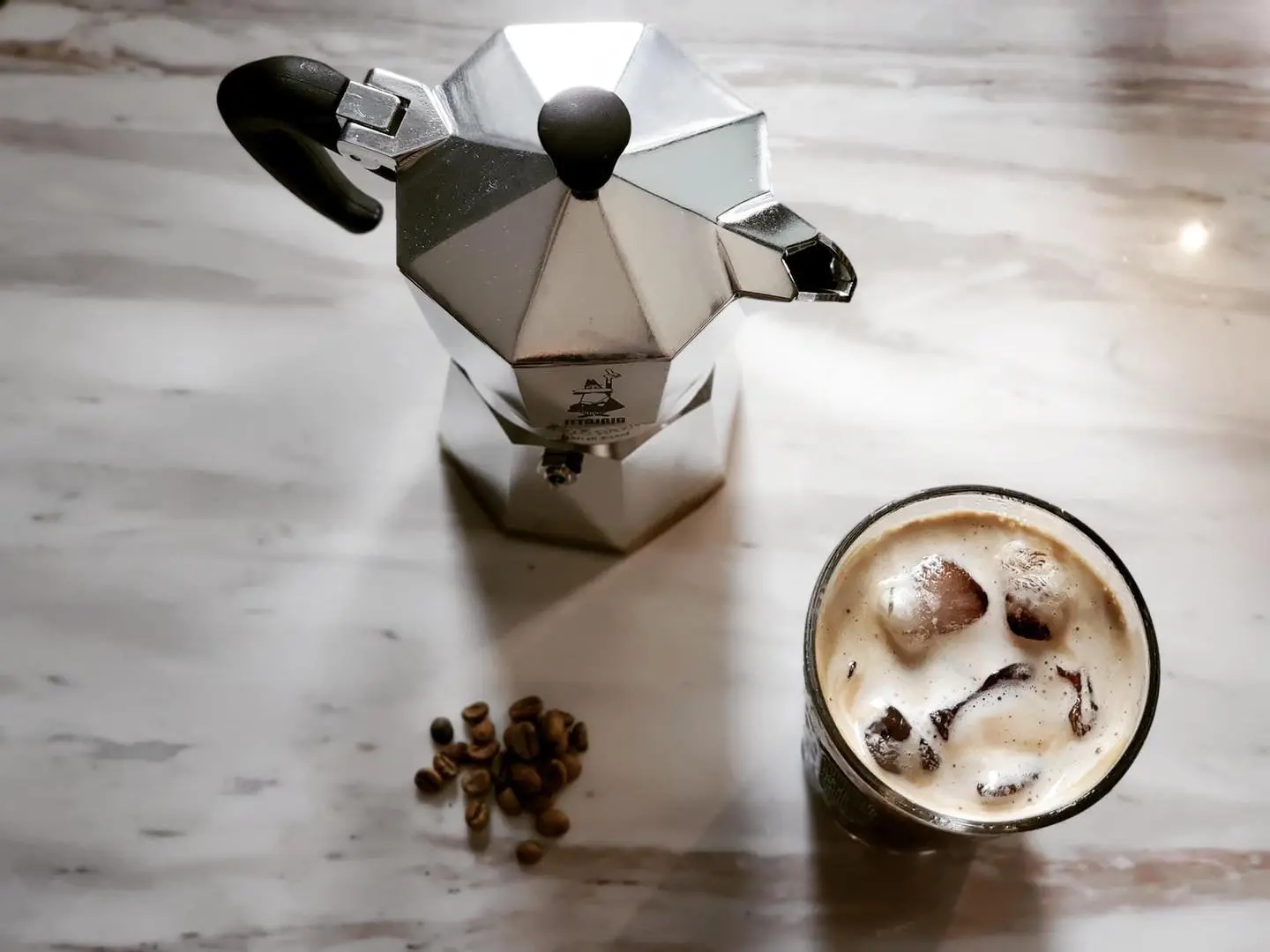 Classic Coffee, đắm m&igrave;nh v&agrave;o hương vị c&agrave; ph&ecirc; cổ điển 7
