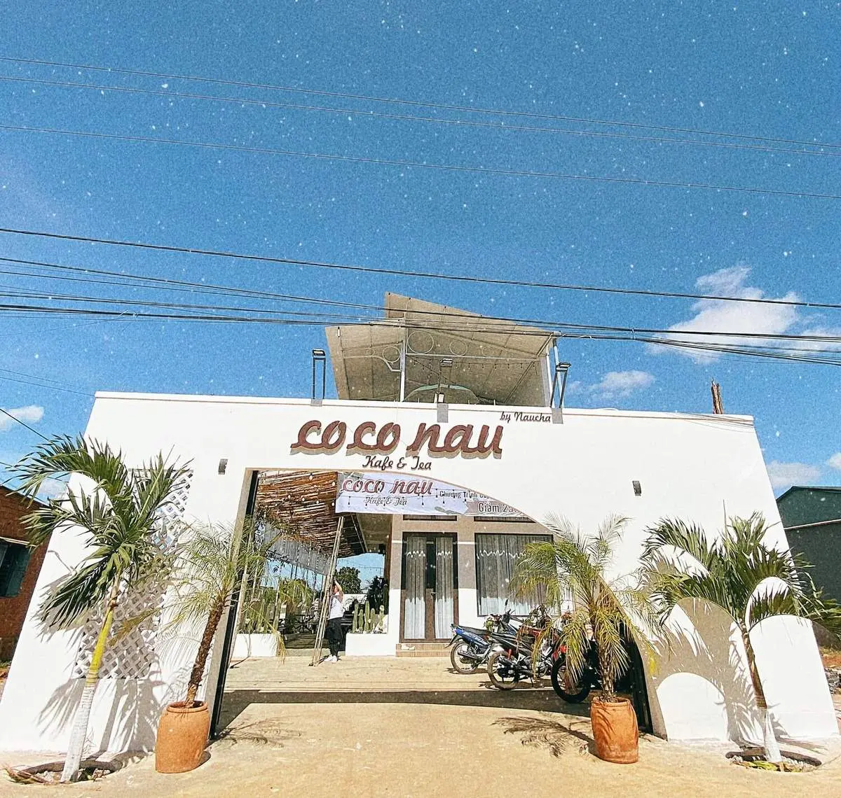 Coco Nau Kafe Tea, tiệm c&agrave; ph&ecirc; Địa Trung Hải giữa l&ograve;ng Pleiku 2