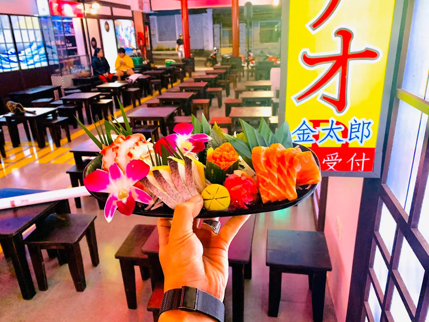 Gh&eacute; Moon Restaurant thưởng thức hương vị m&oacute;n ăn hảo hạng 9
