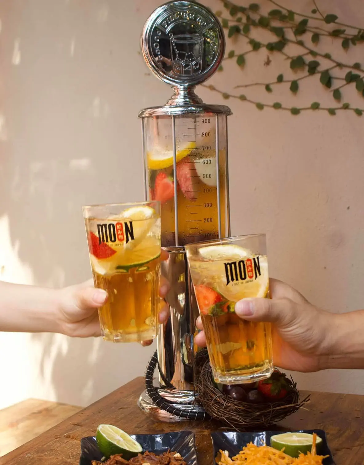 Gh&eacute; Moon Restaurant thưởng thức hương vị m&oacute;n ăn hảo hạng 10