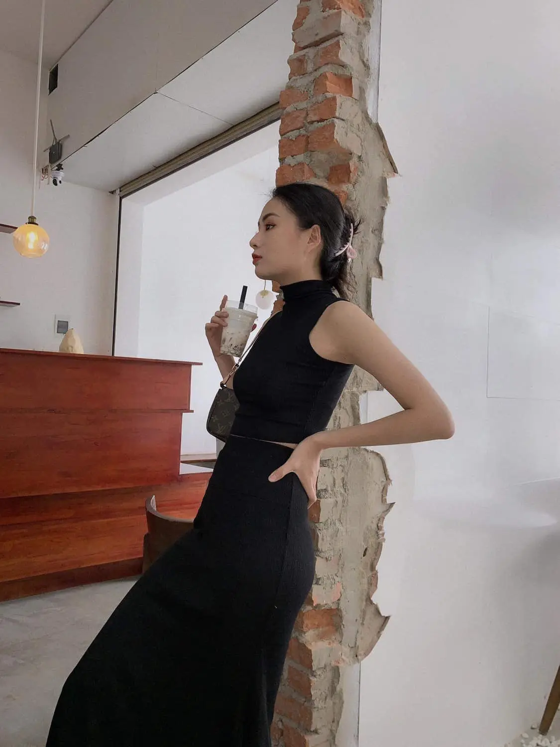 Kh&aacute;m ph&aacute; Lil Jun Coffee Studio c&ugrave;ng những g&oacute;c sống ảo cực chất 8