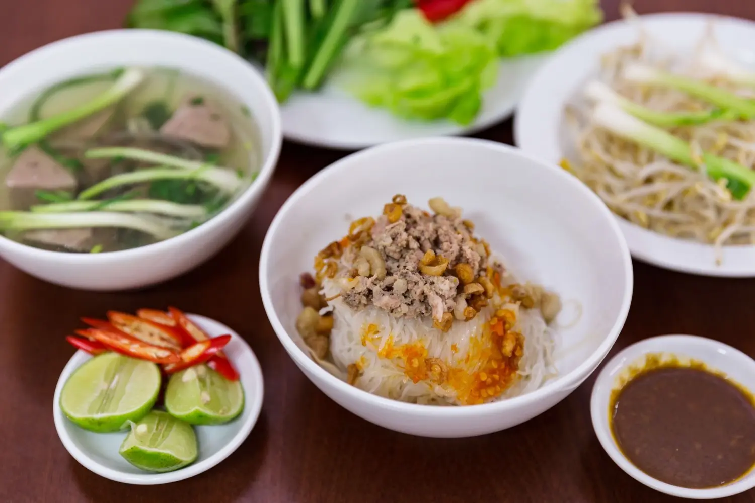 Khám phá Phở khô Bé Tư, điểm đến ẩm thực thú vị ở Pleiku 3