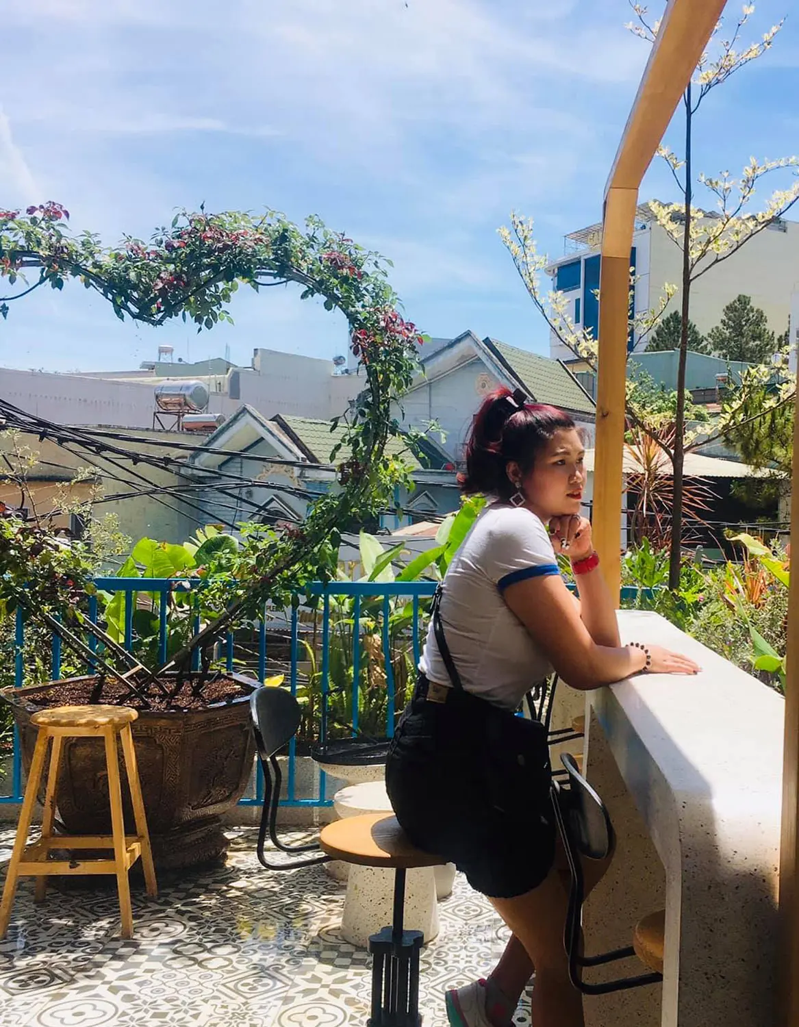 Lahu Cafe, độc đ&aacute;o phong c&aacute;ch Địa Trung Hải giữa l&ograve;ng Pleiku 4