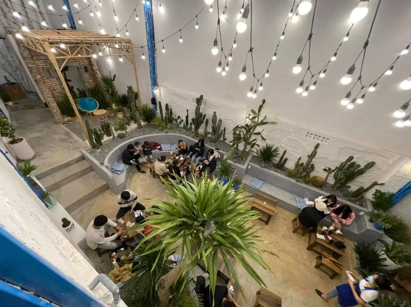 Lahu Cafe, độc đ&aacute;o phong c&aacute;ch Địa Trung Hải giữa l&ograve;ng Pleiku 2