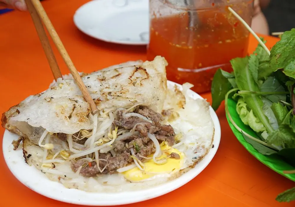 Quán bánh xèo bà Tám Pleiku ngon nức tiếng tại phố núi 5