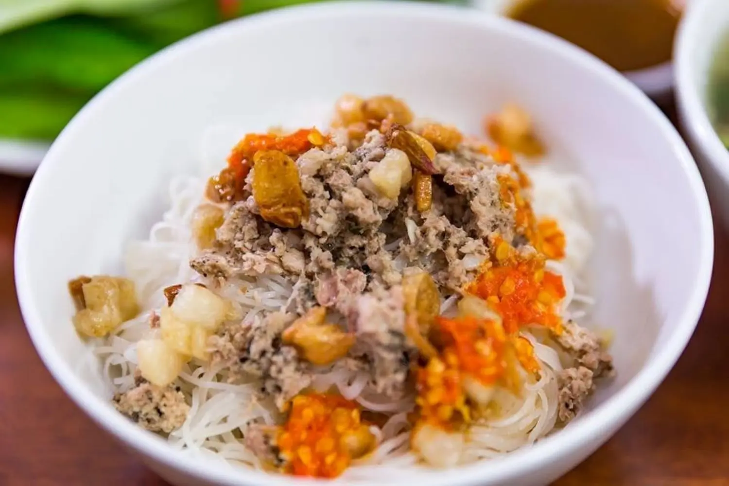 Trải nghiệm Phở Hồng, qu&aacute;n ăn b&igrave;nh d&acirc;n nổi tiếng ở Gia Lai 5