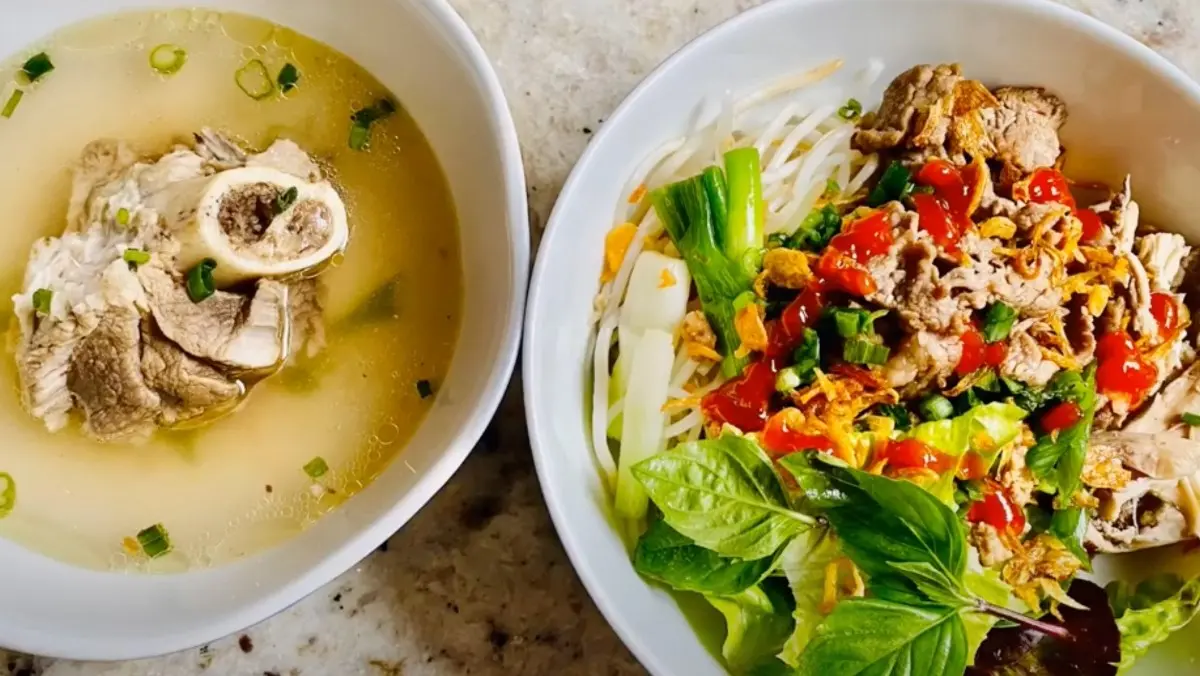 Khám phá Phở khô Bé Tư, điểm đến ẩm thực thú vị ở Pleiku