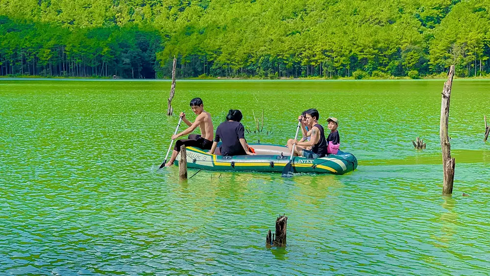 Một ng&agrave;y camping hồ nước Ti&ecirc;n Sơn c&ugrave;ng Đ&agrave;o Ph&uacute;c Quang Vũ 6