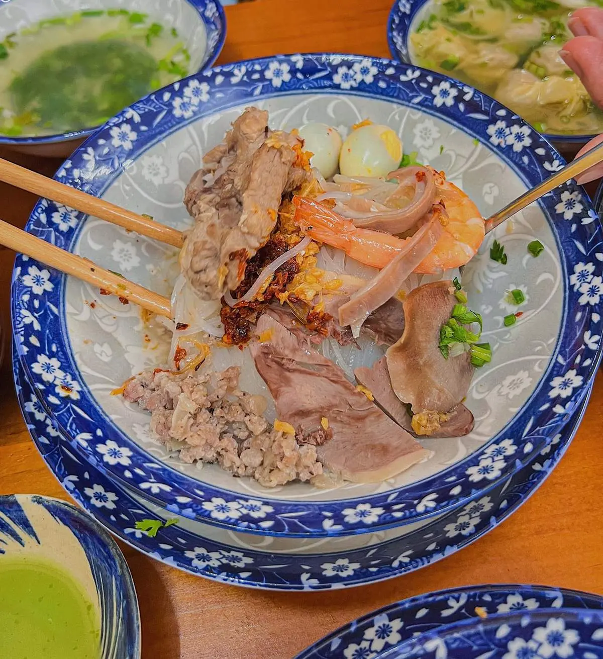 Thưởng thức hủ tiếu c&ocirc; My Pleiku với hương vị đậm đ&agrave; kh&oacute; qu&ecirc;n 2