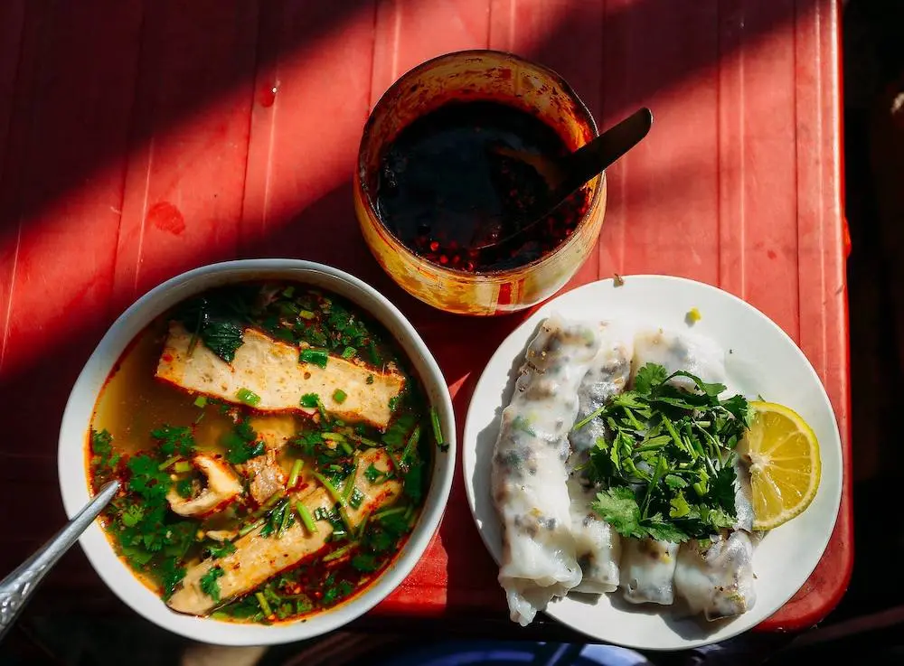 Bánh cuốn phố cổ Đồng Văn – Món ngon 4 mùa đến Hà Giang đều phải thử