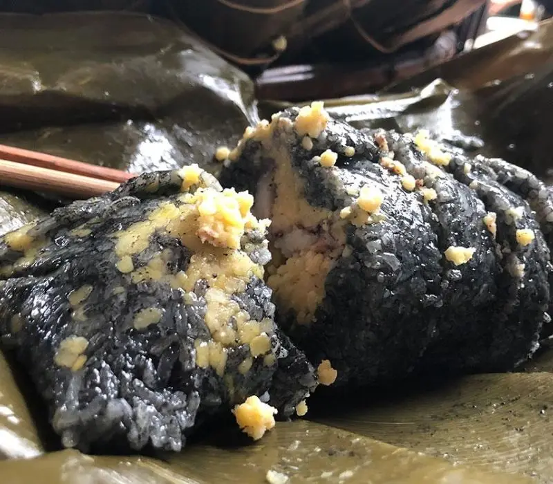 B&aacute;nh chưng g&ugrave;: Tinh hoa ẩm thực v&ugrave;ng cao 4
