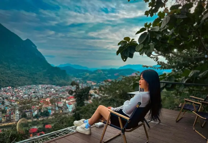 Cafe N&uacute;i Cấm: Tọa độ v&agrave;ng ngắm trọn thi&ecirc;n nhi&ecirc;n H&agrave; Giang 4