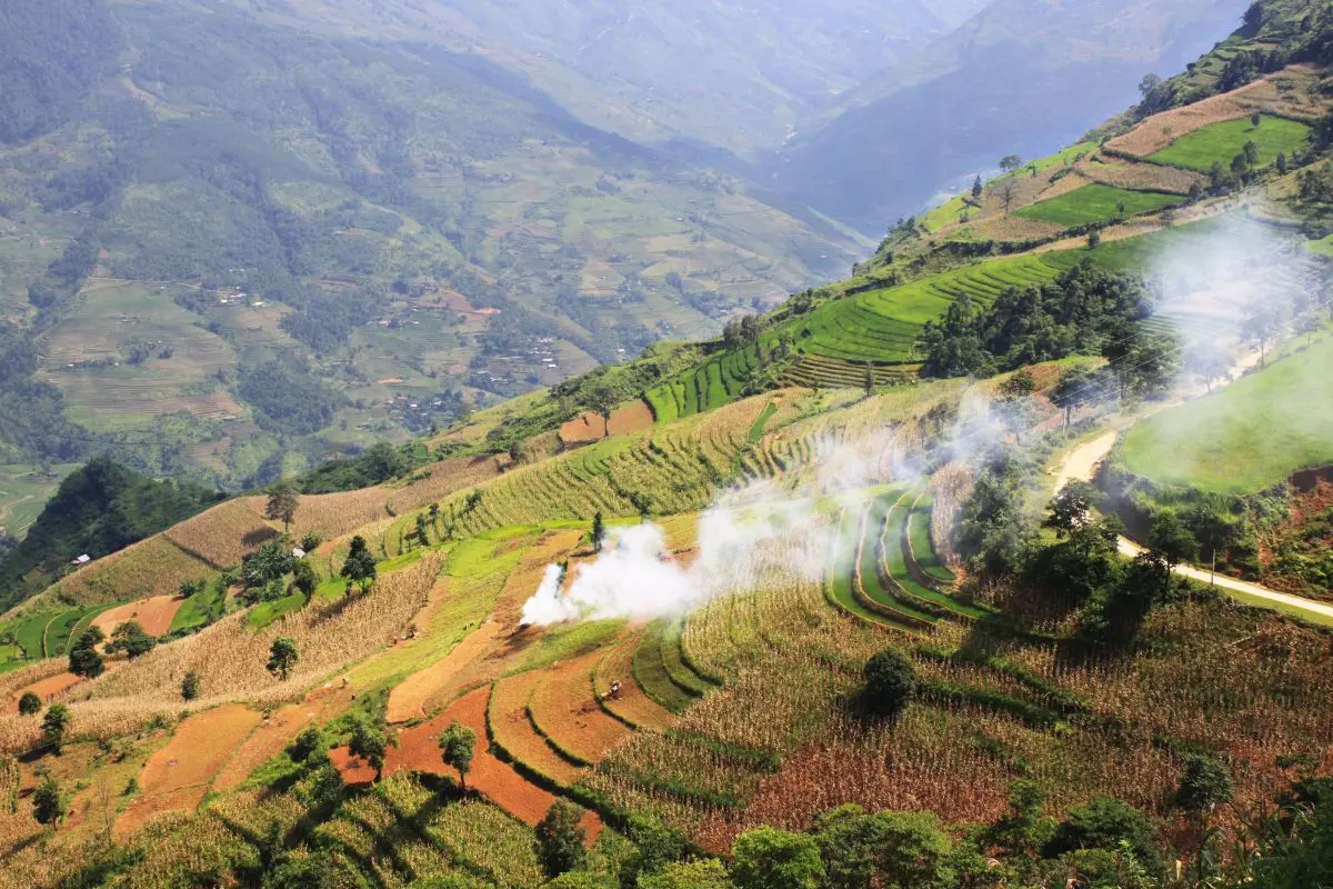 Về H&agrave; Giang, thưởng thức đặc sản gạo Gi&agrave; Dui X&iacute;n Mần lu&ocirc;n ch&aacute;y h&agrave;ng 4