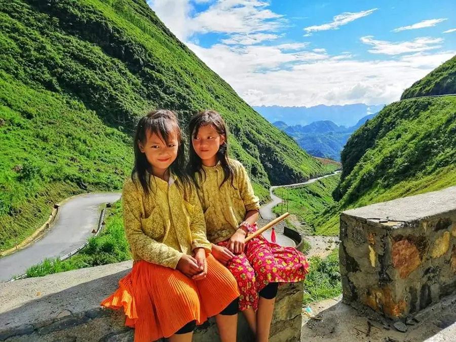 Chinh phục con đường hạnh ph&uacute;c H&agrave; Giang c&ugrave;ng anh ch&agrave;ng Dolla Doan 9