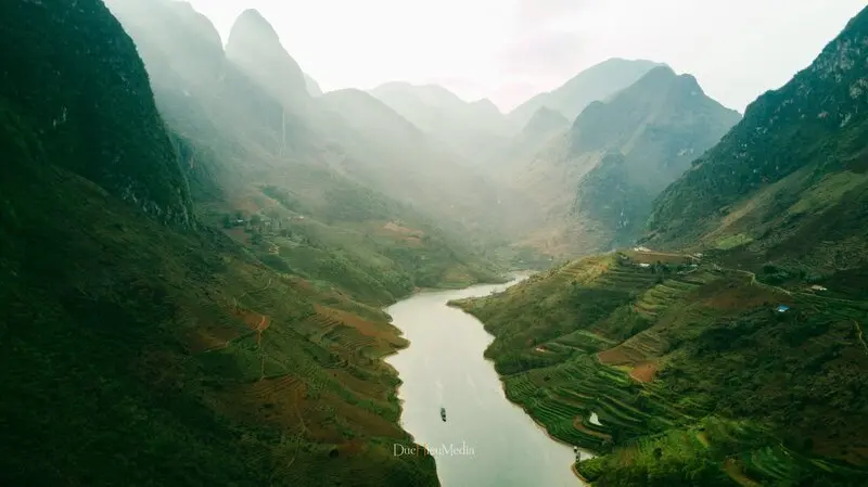 Kh&aacute;m ph&aacute; H&agrave; Giang trong g&oacute;c nh&igrave;n ấn tượng của Nguyễn Đức Hiếu 3