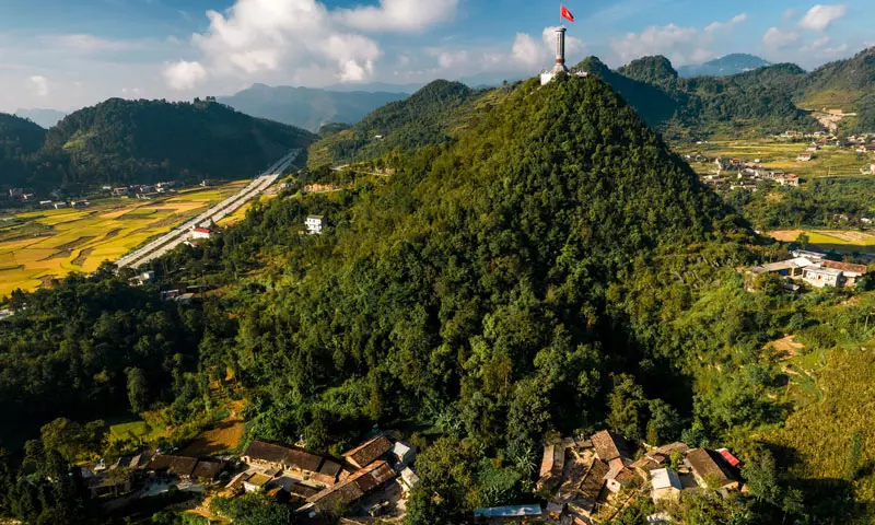 Kh&aacute;m ph&aacute; Th&egrave;n Pả, ng&ocirc;i l&agrave;ng b&igrave;nh dị dưới cột cờ Lũng C&uacute; 6