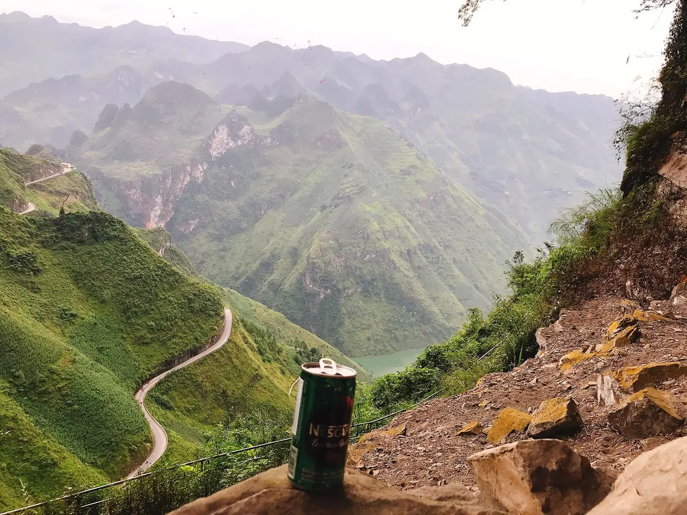 Lại đ&acirc;y nghe Nguyễn Thị H&ograve;a review leo v&aacute;ch đ&aacute; trắng H&agrave; Giang! 5