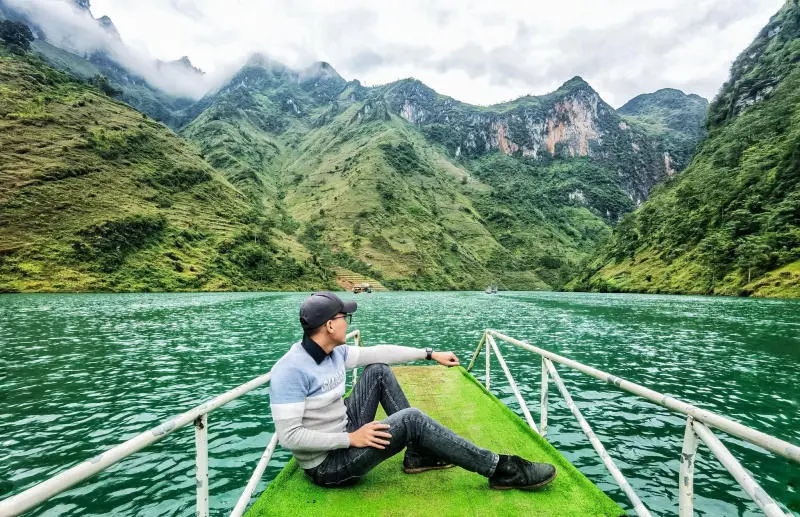 Lang thang H&agrave; Giang kh&aacute;m ph&aacute; cao nguy&ecirc;n đ&aacute; h&ugrave;ng vĩ 6