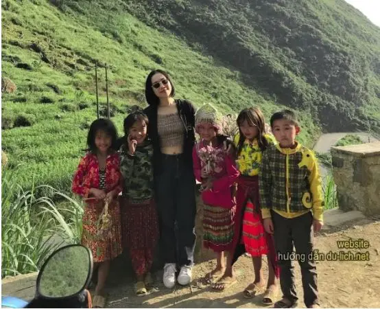Review H&agrave; Giang c&ugrave;ng bạn th&acirc;n của c&ocirc; n&agrave;ng V&acirc;n Nguyễn 3