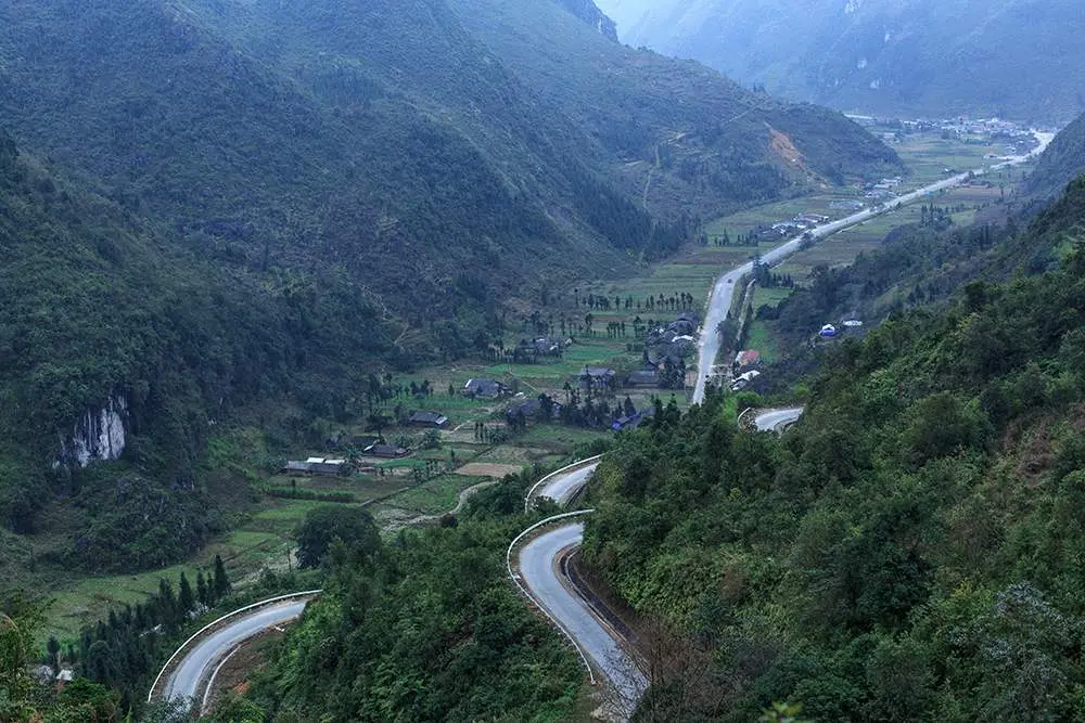 Review H&agrave; Giang c&ugrave;ng &ldquo;Ho&agrave;ng tử ngủ trong rừng&rdquo; 2