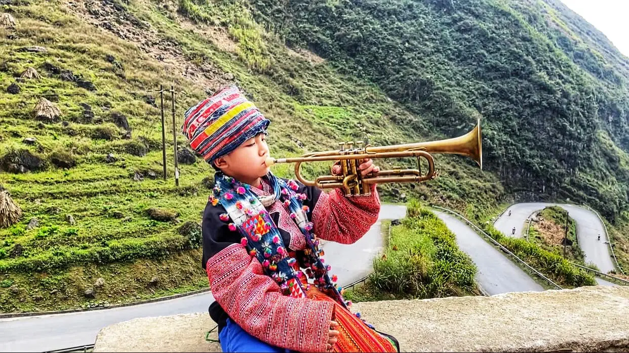 Review H&agrave; Giang - Khung cảnh tuyệt nhất H&agrave; Giang l&agrave; khi c&oacute; cả người v&agrave; cảnh 10