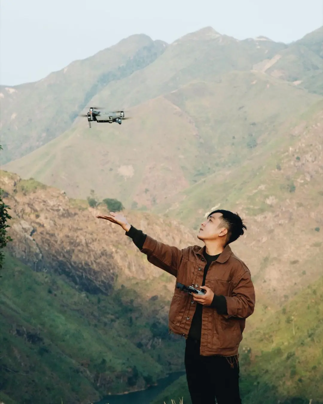 Review v&aacute;ch đ&aacute; thần H&agrave; Giang - Tuyến trekking đầy th&aacute;ch thức của tuổi trẻ 3
