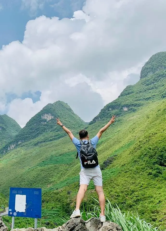 Theo ch&acirc;n travel blogger Nguyễn Ho&agrave;ng Anh review kinh nghiệm đi H&agrave; Giang 3N4Đ 7