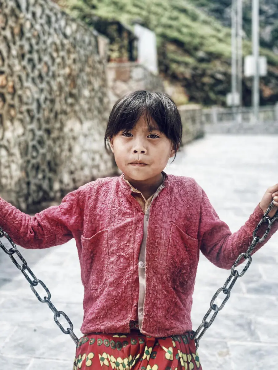 Vi vu H&agrave; Giang đi t&igrave;m b&igrave;nh y&ecirc;n tr&ecirc;n v&ugrave;ng cao xinh đẹp 17