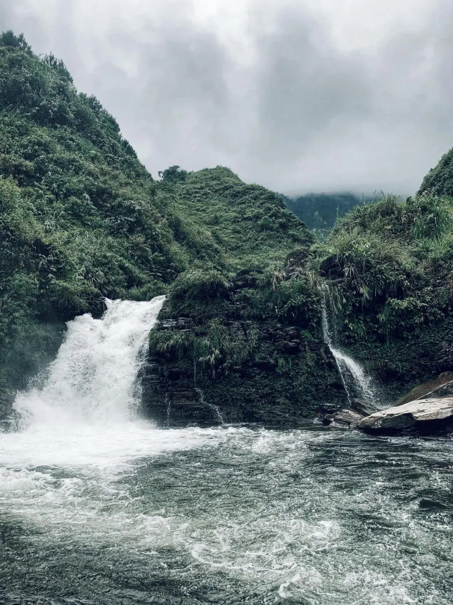 Vi vu H&agrave; Giang đi t&igrave;m b&igrave;nh y&ecirc;n tr&ecirc;n v&ugrave;ng cao xinh đẹp 7