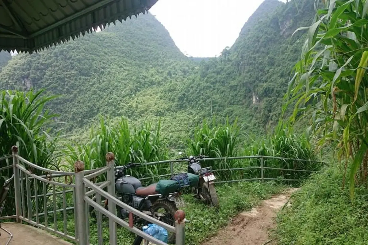 Thức dậy ở nơi xa với Lịch tr&igrave;nh cắm trại ở con mắt M&atilde; P&igrave; L&egrave;ng 4