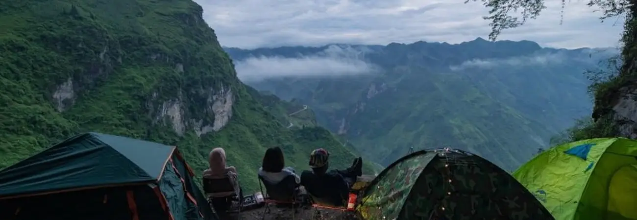 Thức dậy ở nơi xa với Lịch trình cắm trại ở con mắt Mã Pì Lèng