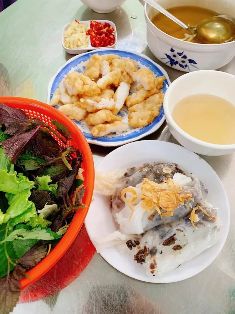 Bánh cuốn chả mực Hạ Long - Món ăn gây thương nhớ của vùng đất mỏ 7