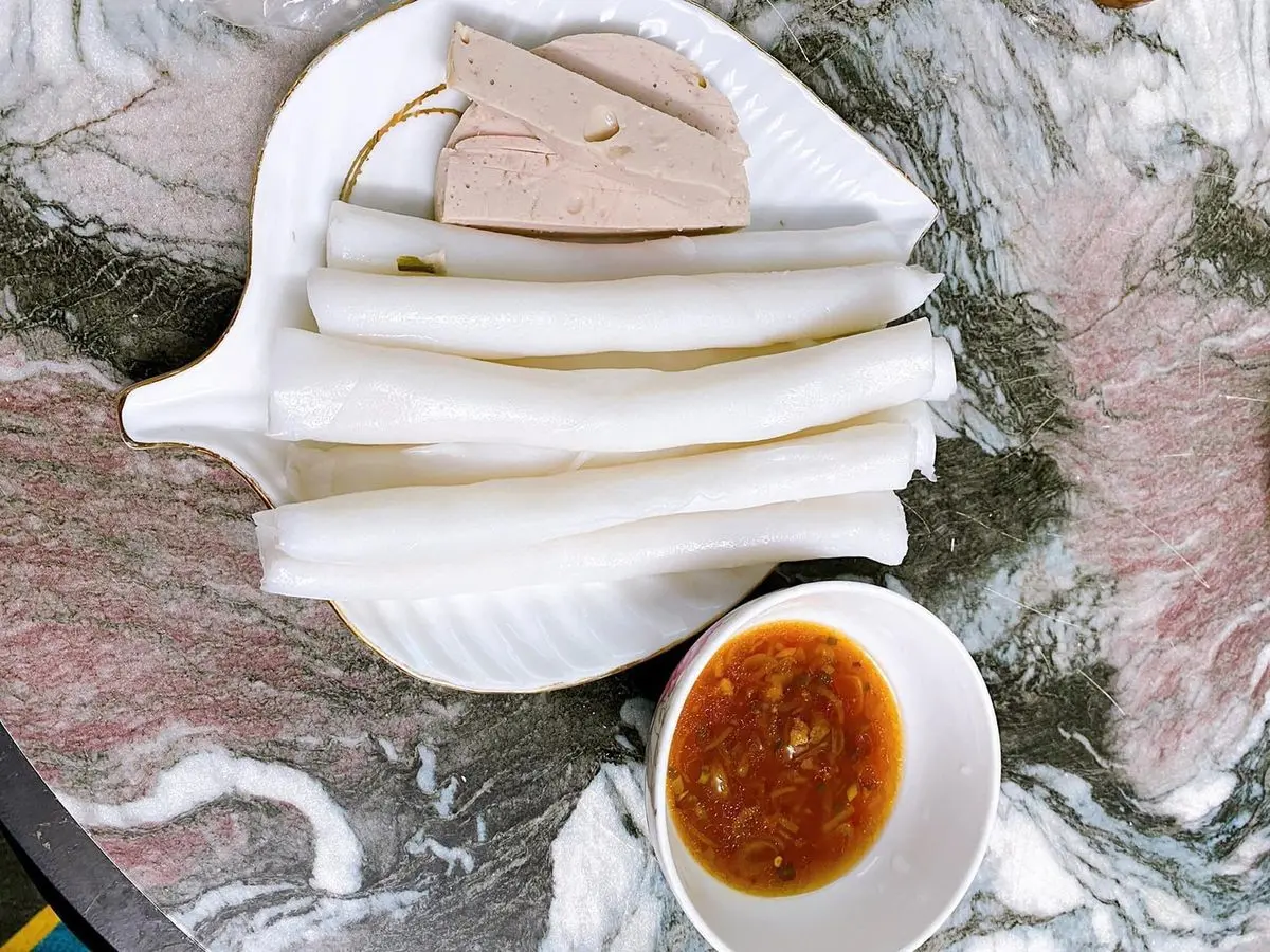 B&aacute;nh gật g&ugrave; - M&oacute;n b&aacute;nh thơm ngon đậm vị Hạ Long 2