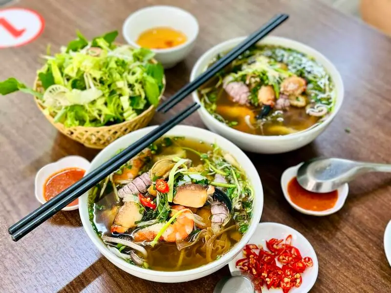 Đặc sản c&ugrave; kỳ, m&oacute;n ăn lạ nổi tiếng xứ than 8