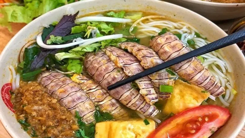 Đến Hạ Long du lịch nhớ thử hết c&aacute;c m&oacute;n đặc sản trong danh s&aacute;ch n&agrave;y bạn nh&eacute; 2