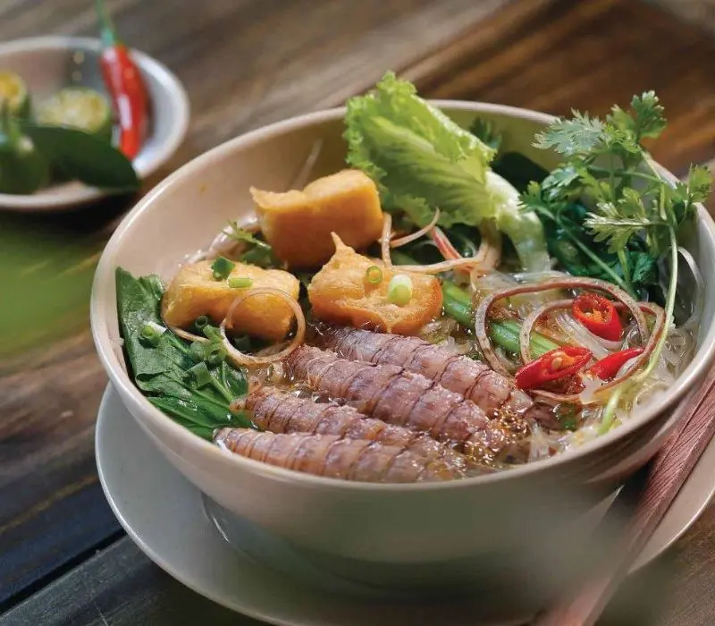 Foodtour Hạ Long, lắp đầy chiếc bụng đ&oacute;i với 15 m&oacute;n đặc sản 5